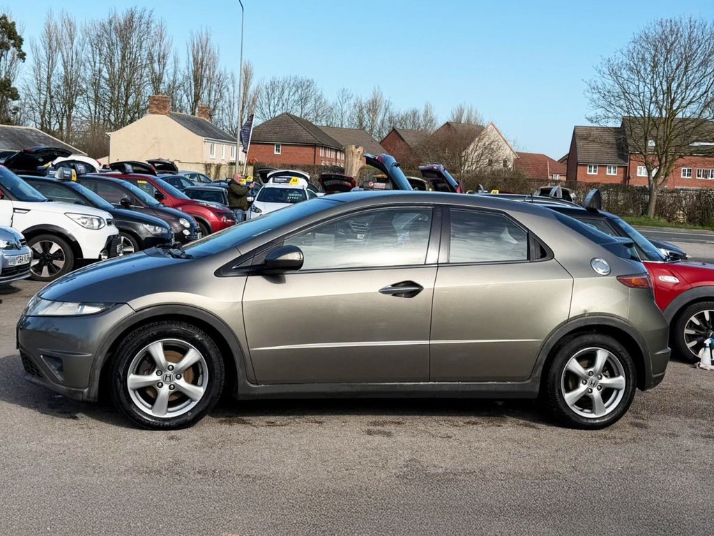 Used Honda Civic 2006 for sale - 76668140: Photo 13