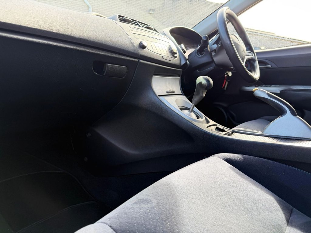 Used Honda Civic 2006 for sale - 76668140: Photo 16