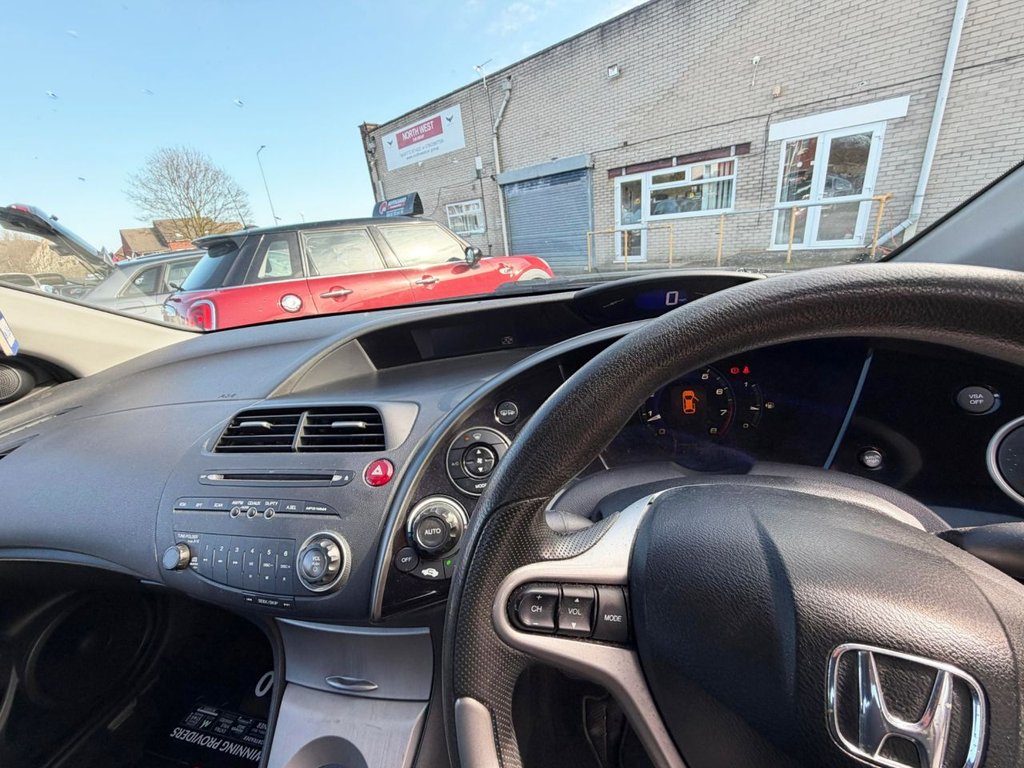 Used Honda Civic 2006 for sale - 76668140: Photo 17