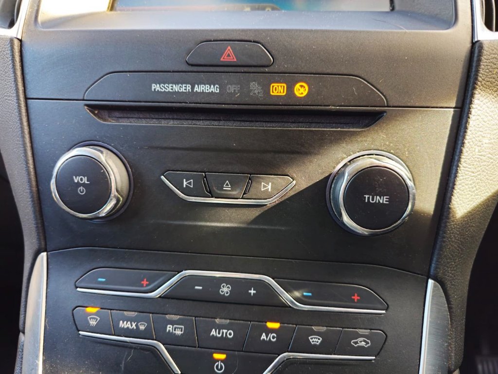 Used Ford S-Max 2015 for sale - 77936532: Photo 25