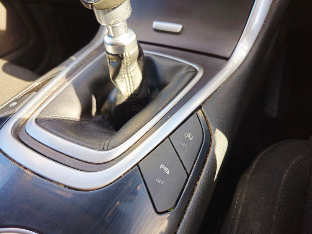 Used Ford S-Max 2015 for sale - 77936532: Photo 28