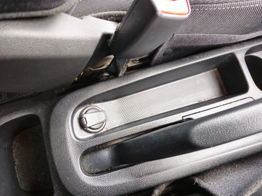 Used Hyundai i10 2017 for sale - 78200421: Photo 21