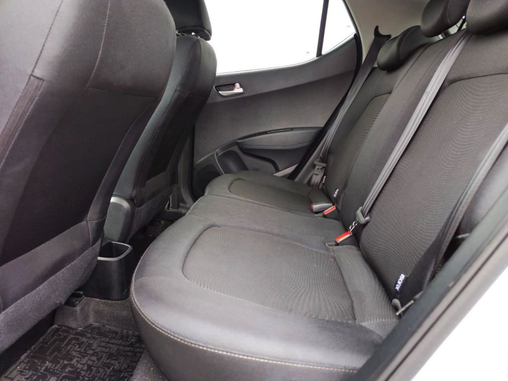 Used Hyundai i10 2017 for sale - 78200421: Photo 27