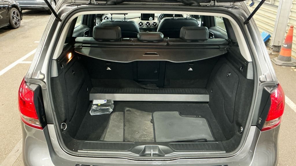 Used Mercedes-Benz B Class 2017 for sale - 77369027: Photo 11