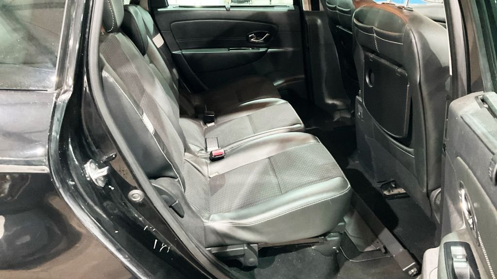 Used Renault Grand Scenic 2014 for sale - 76740506: Photo 10