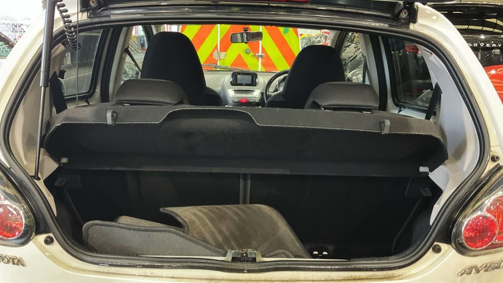 Used Toyota AYGO 2014 for sale - 77632013: Photo 11