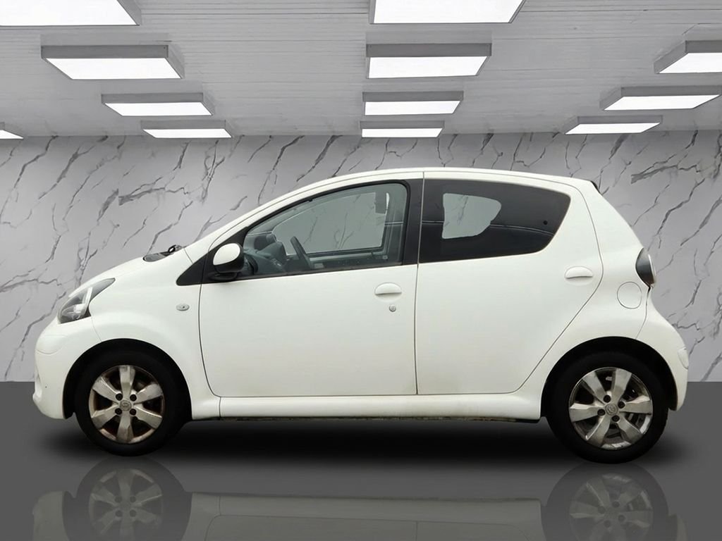 Used Toyota AYGO 2014 for sale - 77632013: Photo 6