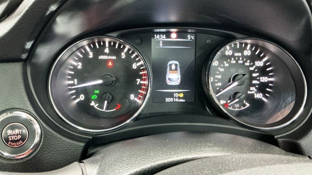 Used Nissan Qashqai 2016 for sale - 77483450: Photo 8