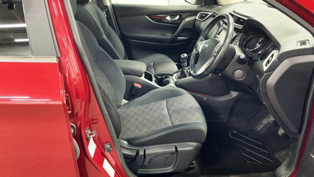 Used Nissan Qashqai 2016 for sale - 77483450: Photo 9