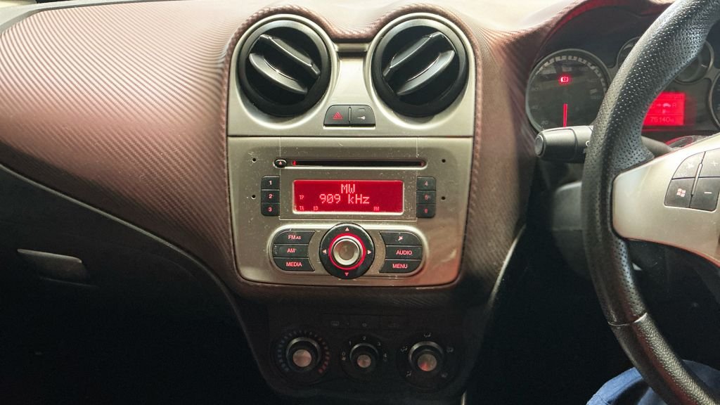 Used Alfa Romeo MiTo 2009 for sale - 76386621: Photo 7