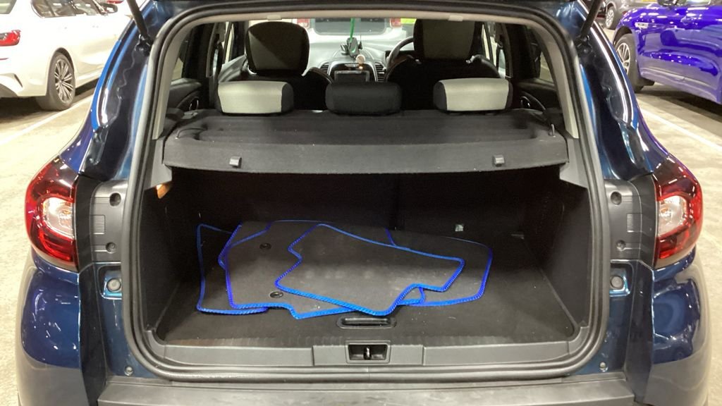 Used Renault Captur 2019 for sale - 76563354: Photo 11