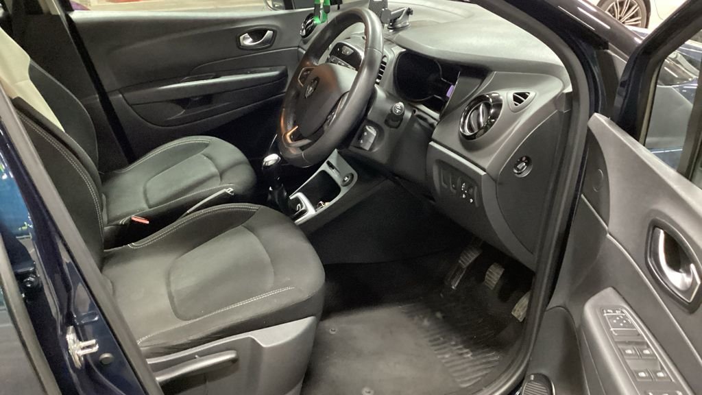 Used Renault Captur 2019 for sale - 76563354: Photo 9