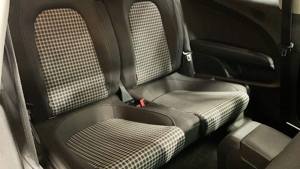 Used Volkswagen Scirocco 2016 for sale - 76985995: Photo 10