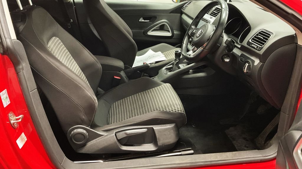 Used Volkswagen Scirocco 2016 for sale - 76985995: Photo 9