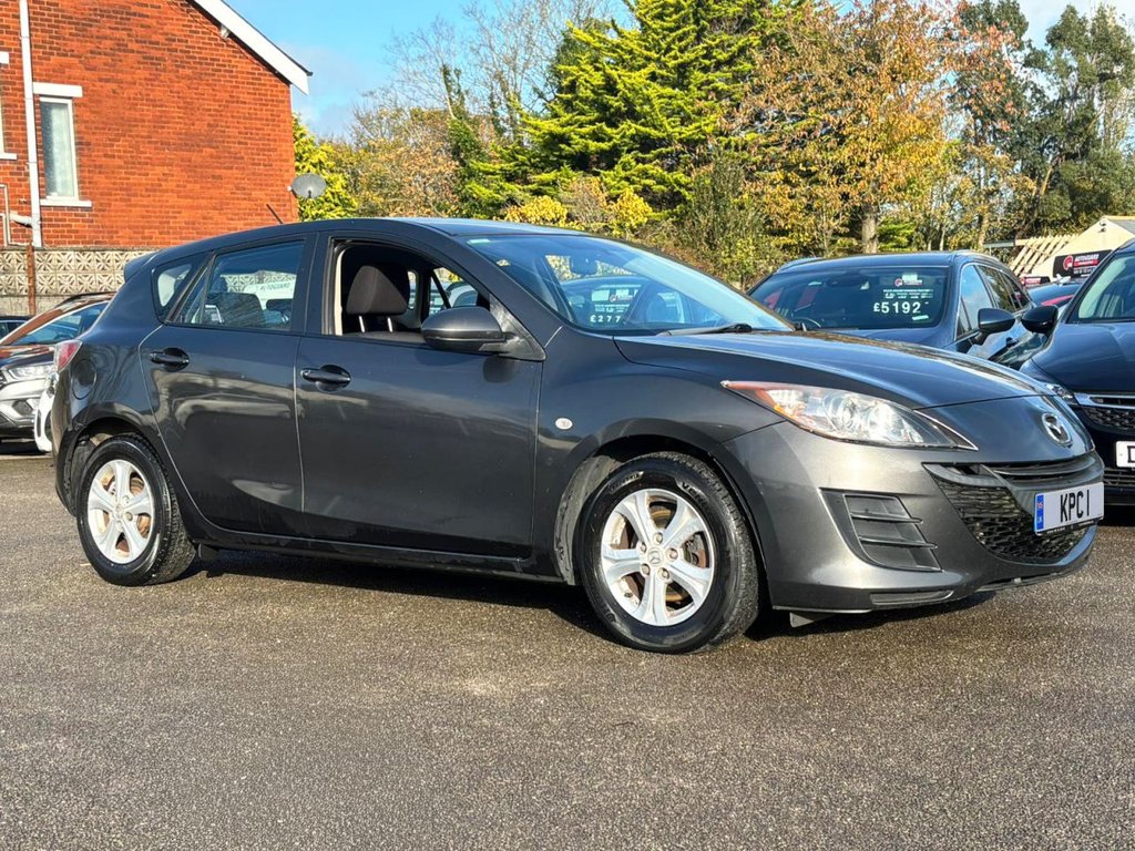 Used Mazda Mazda3 2010 for sale - 76454165: Photo 2