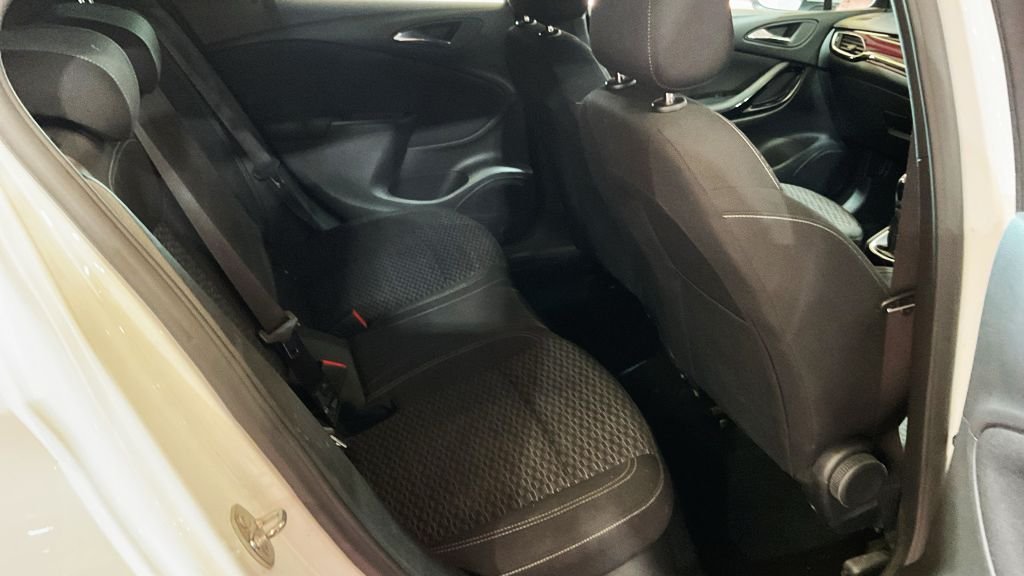 Used Vauxhall Astra 2018 for sale - 78061864: Photo 11