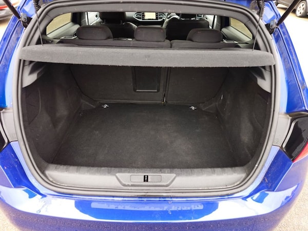 Used Peugeot 308 2017 for sale - 76106154: Photo 11