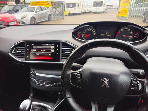 Used Peugeot 308 2017 for sale - 76106154: Photo 32