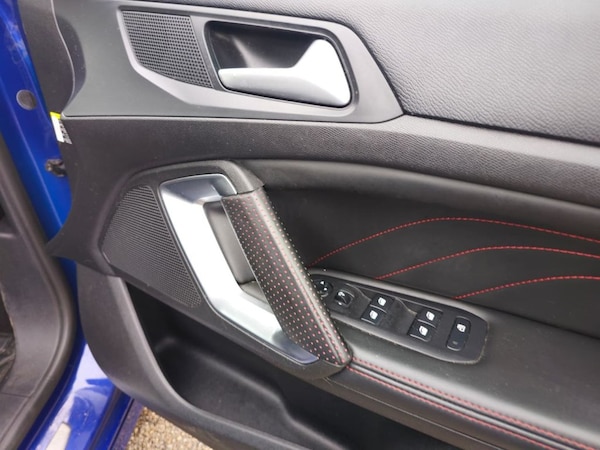 Used Peugeot 308 2017 for sale - 76106154: Photo 33