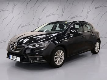 Used Renault Megane 2017 for sale - 79713755: Photo