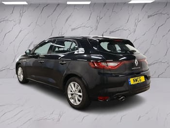 Used Renault Megane 2017 for sale - 79713755: Photo