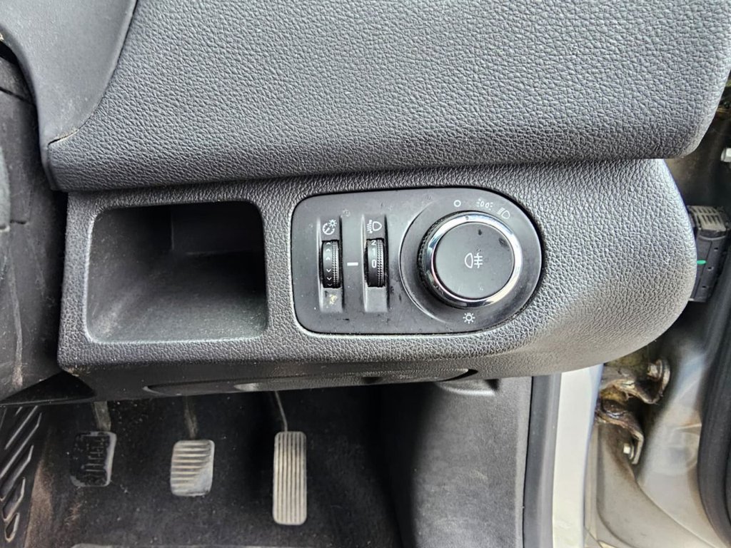 Used Vauxhall Meriva 2011 for sale - 76317079: Photo 21