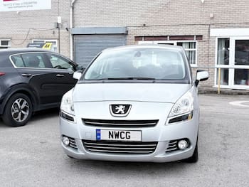 Used Peugeot 5008 2013 for sale - 79749686: Photo