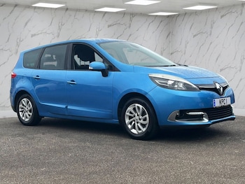 Used Renault Grand Scenic 2014 for sale - 75715999: Photo