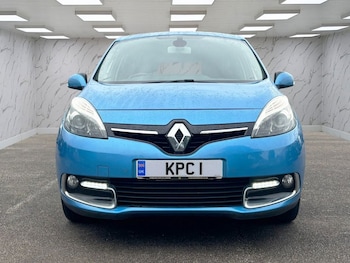 Used Renault Grand Scenic 2014 for sale - 75715999: Photo