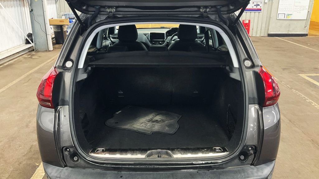 Used Peugeot 2008 2016 for sale - 76595922: Photo 11