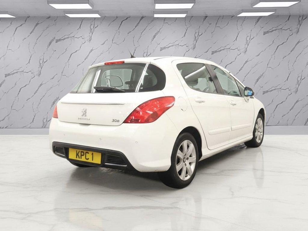 Used Peugeot 208 2014 for sale - 77064942: Photo 4
