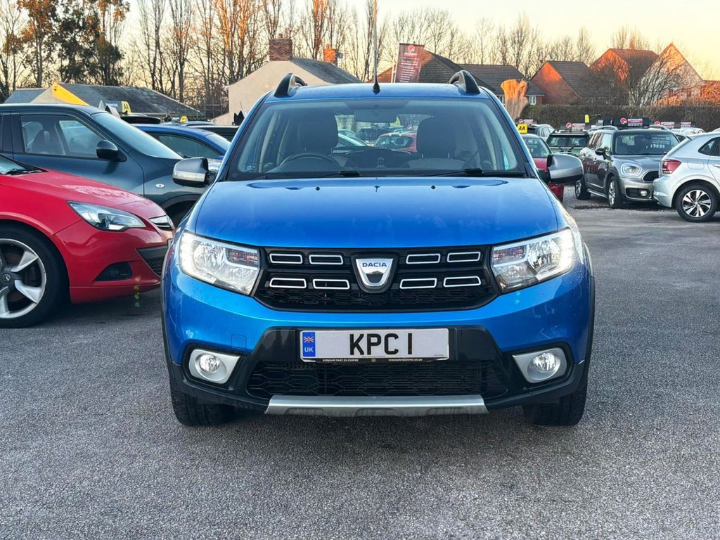 Used Dacia Sandero Stepway 2019 for sale - 77672705: Photo 3