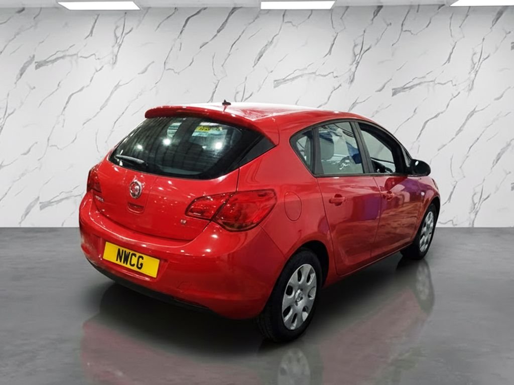 Used Vauxhall Astra 2010 for sale - 78200193: Photo 4