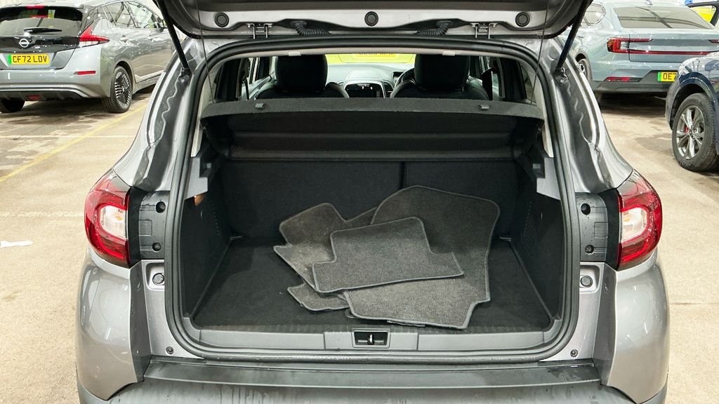 Used Renault Captur 2018 for sale - 77720347: Photo 11