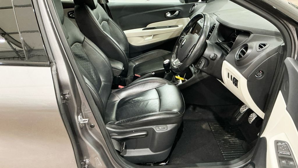 Used Renault Captur 2018 for sale - 77720347: Photo 9