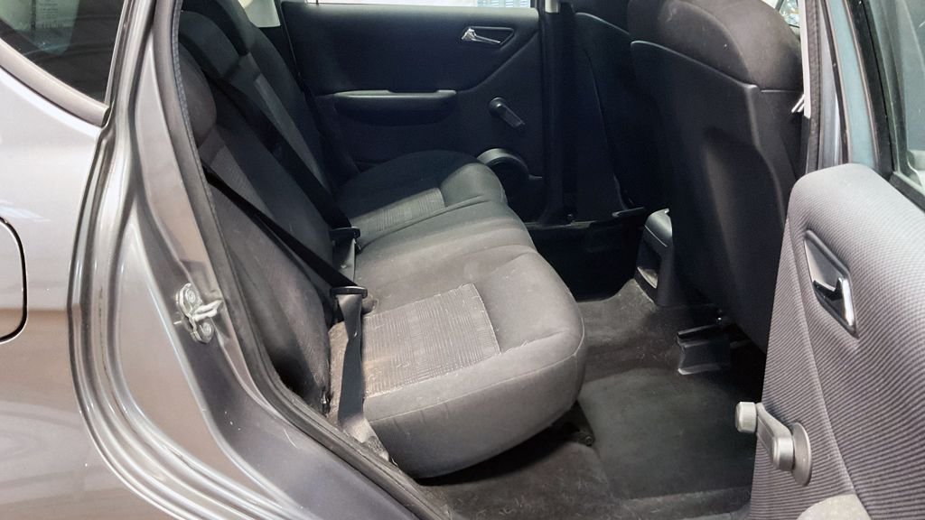 Used Mercedes-Benz A-Class 2010 for sale - 77064925: Photo 10