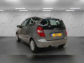 Used Mercedes-Benz A-Class 2010 for sale - 77064925: Photo