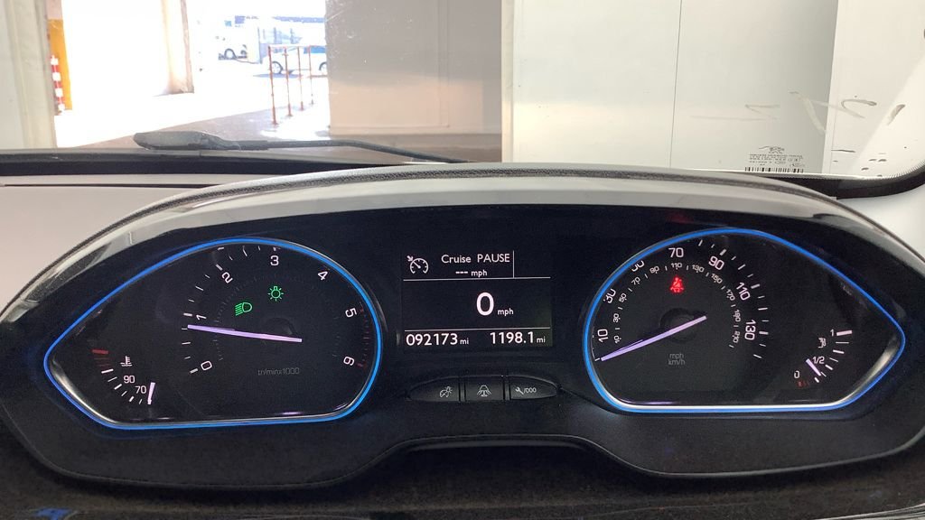 Used Peugeot 2008 2014 for sale - 77563849: Photo 10