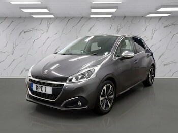 Used Peugeot 208 2019 for sale - 77525915: Photo