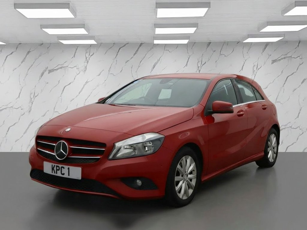 Used Mercedes-Benz A-Class 2014 for sale - 77563846: Photo 2