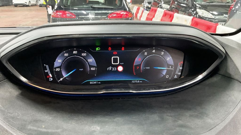 Used Peugeot 3008 2018 for sale - 76386195: Photo 8