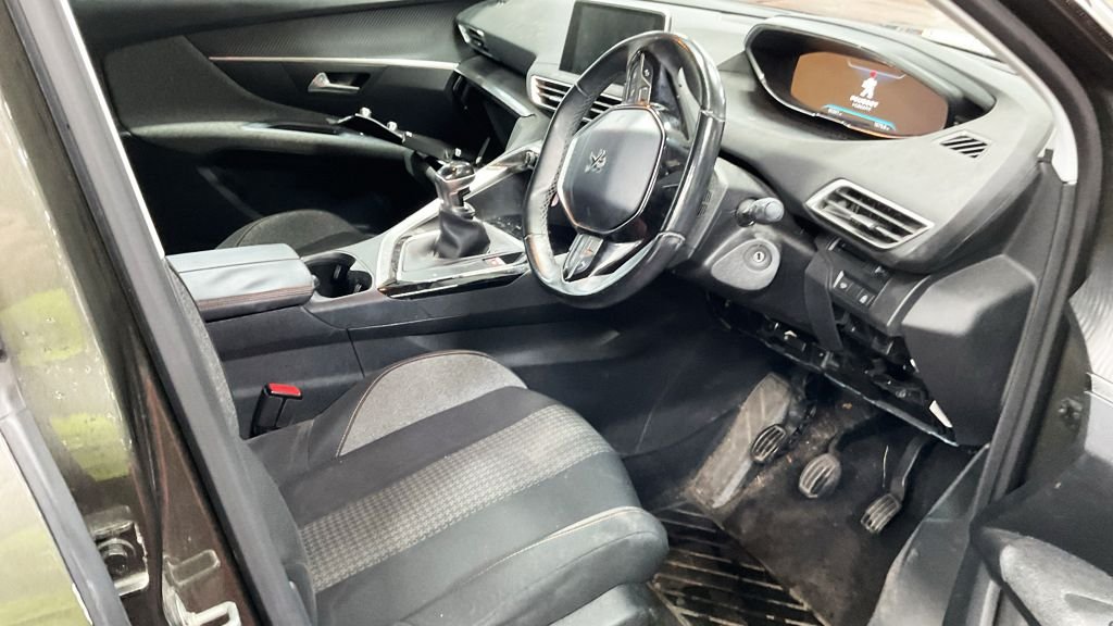 Used Peugeot 3008 2018 for sale - 76386195: Photo 9