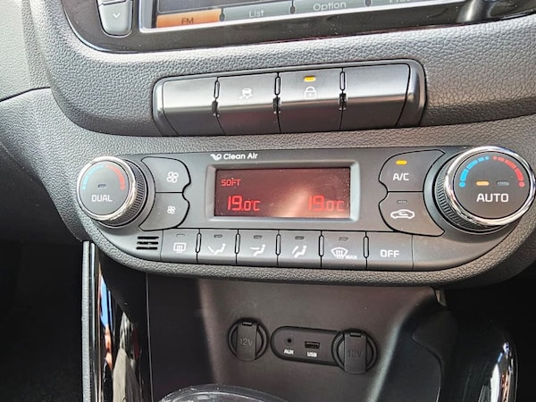 Used Kia Ceed 2014 for sale - 75671670: Photo 22