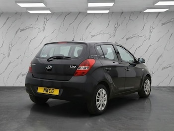 Used Hyundai i20 2012 for sale - 78061794: Photo