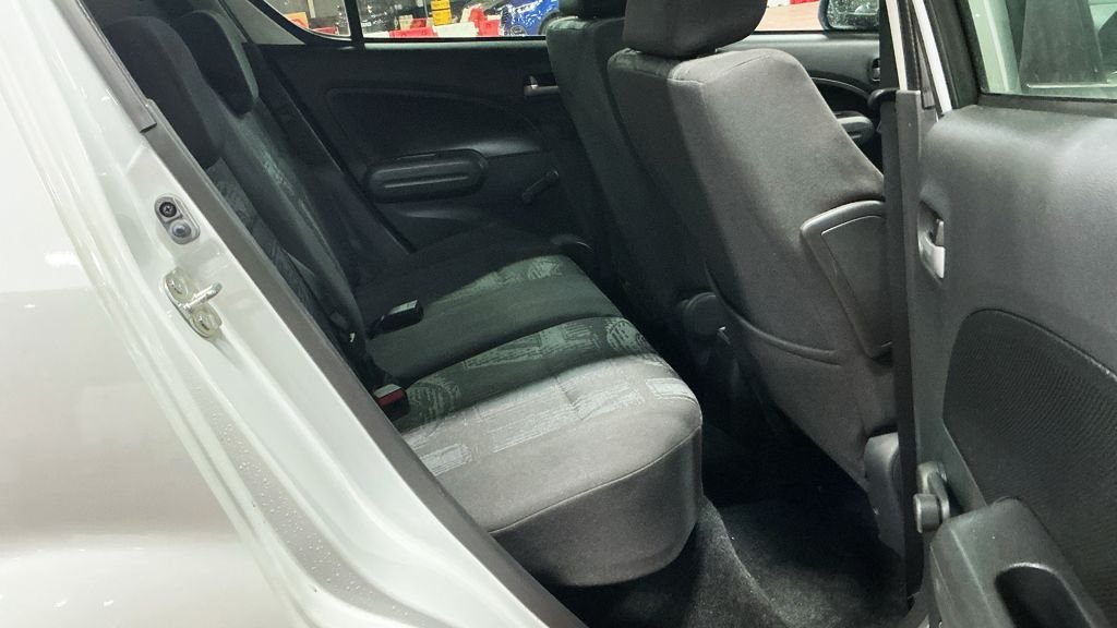 Used Vauxhall Agila 2012 for sale - 76642472: Photo 10