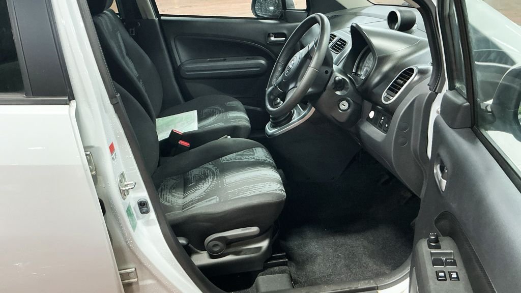 Used Vauxhall Agila 2012 for sale - 76642472: Photo 8