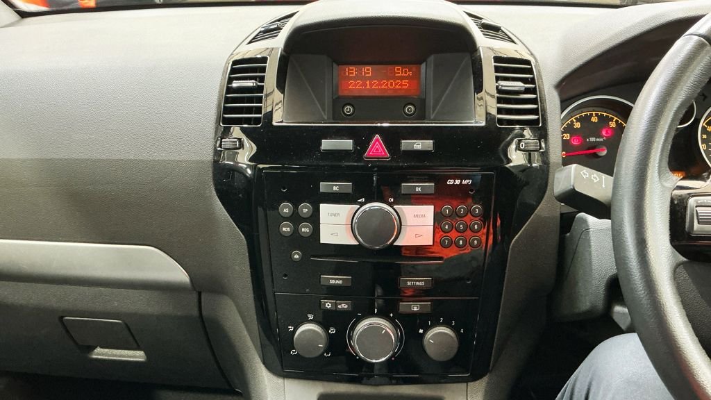 Used Vauxhall Zafira 2014 for sale - 77048644: Photo 7