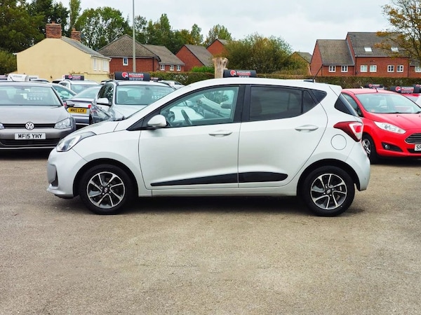 Used Hyundai i10 2017 for sale - 75735524: Photo 13