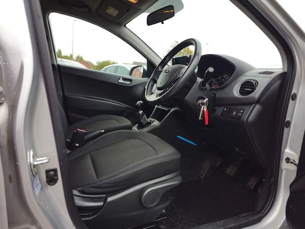 Used Hyundai i10 2017 for sale - 75735524: Photo 22