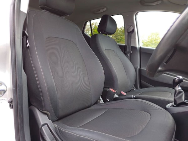 Used Hyundai i10 2017 for sale - 75735524: Photo 23